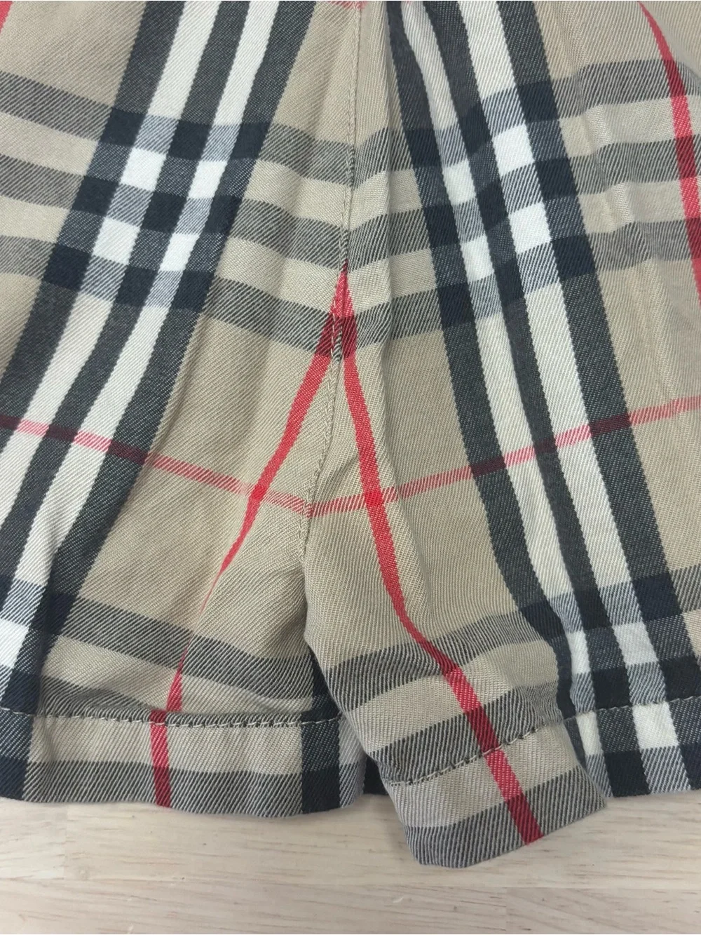 Burberry Oscar check shorts
